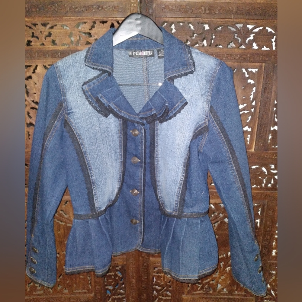 The Pyramid Collection Jean Jacket Small